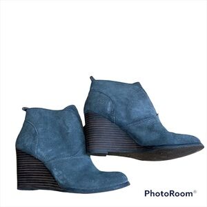 Lucky Brand Yasmin Stacked Wedge Heel Ankle Boots Sz 8 Leather Gray Women’s